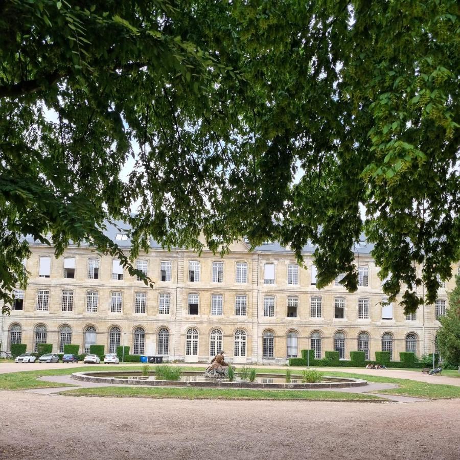 Appartement Centre-ville Le Nid D'amour Jacuzzi *