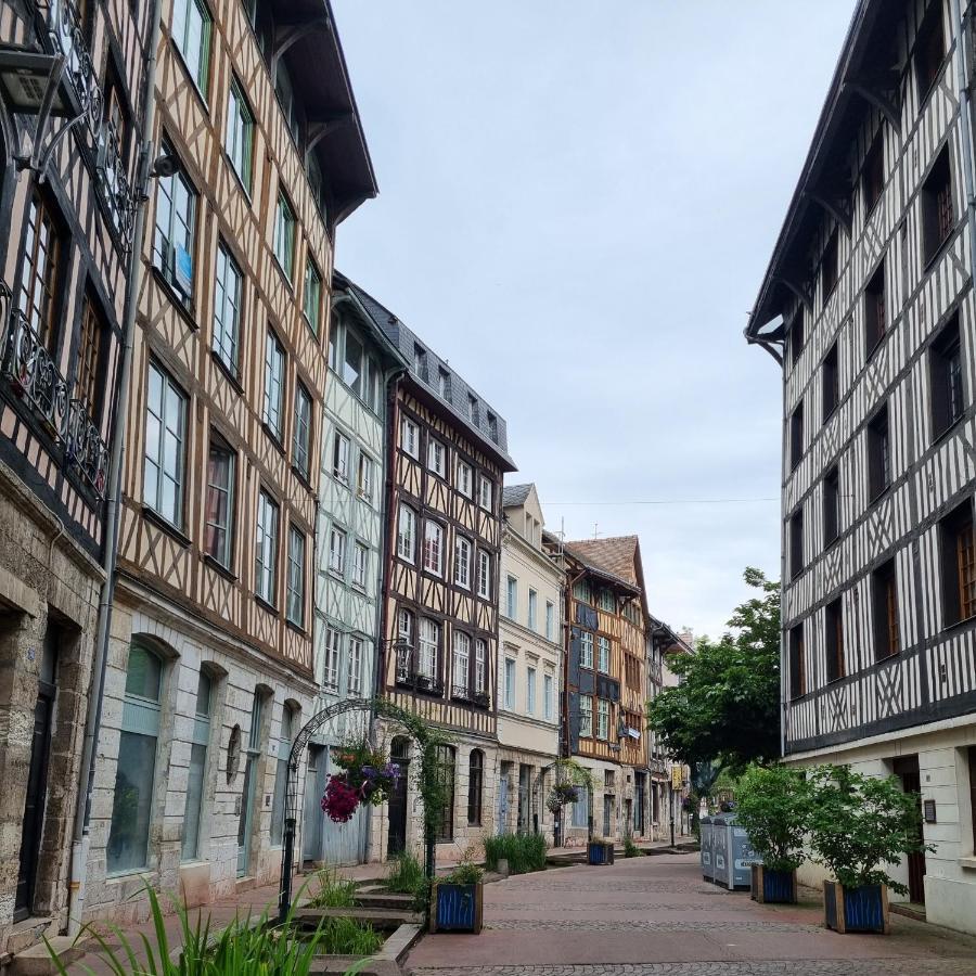 Appartement Centre-ville Le Nid D'amour Jacuzzi Rouen